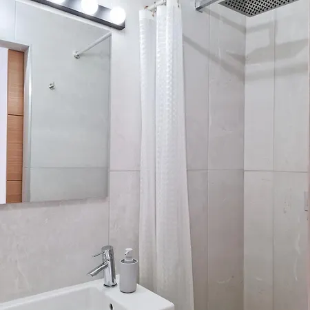 Minha Casa Sua Casa - Cozy Little House, Ac & Wifi Ferragudo (Faro)