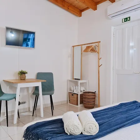 Minha Casa Sua Casa - Cozy Little House, Ac & Wifi Holiday home *