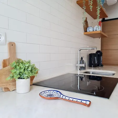 Dom wakacyjny Minha Casa Sua Casa - Cozy Little House, Ac&wifi *