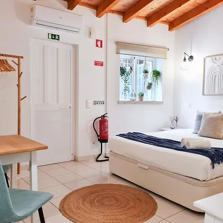 Minha Casa Sua Casa - Cozy Little House, Ac & Wifi * Ferragudo (Faro)